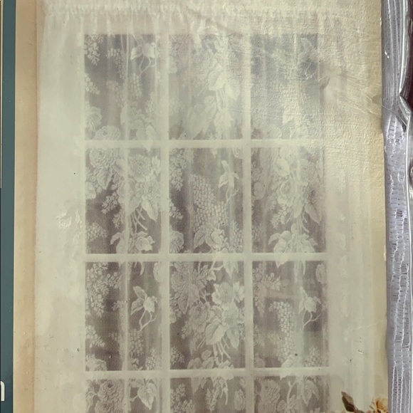 Sarah’s Garden Lace Window Curtain - Picture 3 of 6